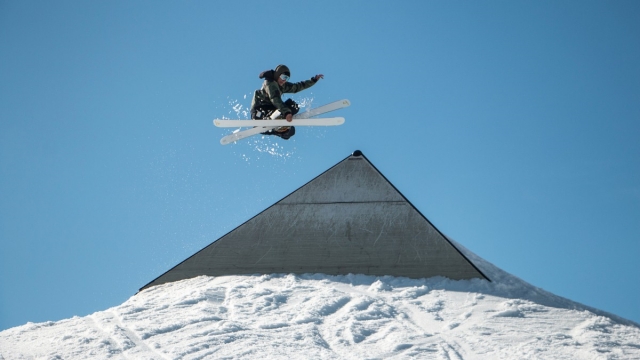 平博公司:乒乓球台面宽和长